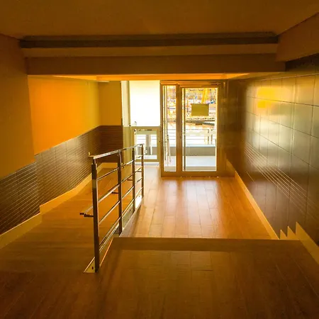 Apartamento Con Excelente Localización Y Vistas Al Mar *