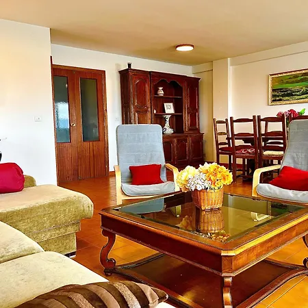 Con Excelente Localización Y Vistas Al Mar